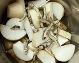 根菜とこんにゃくの煮物😻作り方2写真