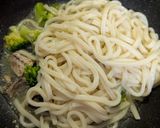 簡単★サバ水煮缶のペペロンチーノうどん作り方4写真