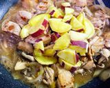 牛乳でマイルド！秋野菜のスープカレー作り方4写真
