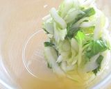 セロリとオイルを合わせた小エビの和え物♪作り方4写真