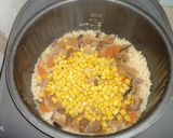 市販の鶏釜飯の素にコーン１缶入れる作り方1写真