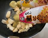 簡単！鷄ムネ肉のキムチ炒め作り方2写真