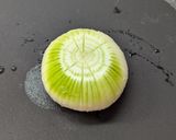 旬の甘さが◎丸ごと新玉ねぎのバターポン酢作り方1写真