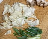 オクラとキャベツの和風ペペロン風パスタ作り方1写真
