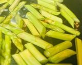 鶏肉とアスパラくたくた煮のマヨかけソテー作り方1写真