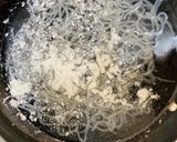 糸こんにゃくのたらこ炒め作り方1写真