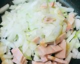 目玉焼き★ガーリックハムチャーハン作り方1写真