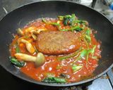 マルシンハンバーグとトマトソース煮作り方3写真