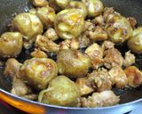 鶏もも肉と新じゃがいもの味噌煮っころがし作り方4写真