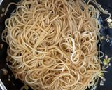 ポークソテーの油でオイルパスタ！作り方4写真