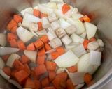 根菜ポトフ　焼きキャベツ入り作り方1写真