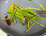 香ばしくて止まらない♪アスパラのバター醤油焼き作り方3写真