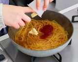 ワンパン！濃厚＆なめらかナポリタン作り方4写真