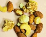 茹でブロッコリーのナッツ和え作り方2写真