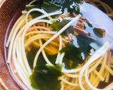 削り節のお吸物●わかめ＆煮麺の吸物作り方2写真