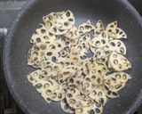 レンコンの彩り甘酢きんぴら作り方2写真