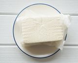 高血圧症予防に春菊とナッツの白和え作り方1写真