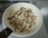 ぶなしめじとチーズのオムレツ作り方3写真