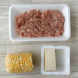 とうもろこしのチキンハンバーグ作り方1写真