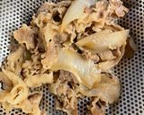 すき焼き風炊き込みご飯⭐︎レトルト牛丼で作り方1写真