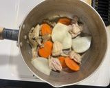 塩麹鶏と野菜のトマト味噌スープ作り方3写真