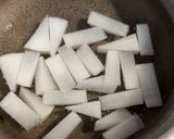 豚バラ肉と大根＆葉っぱ入りお味噌汁作り方4写真