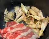 秋レシピ☆牛バラ肉とごぼうのすき焼き炒め作り方2写真