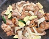 余り野菜と鶏肉で作る！味噌ポン酢炒め作り方6写真