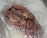 ナスと鶏もも肉の甘酢炒め作り方1写真
