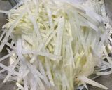 大根と豆苗とお揚げのサラダ作り方1写真