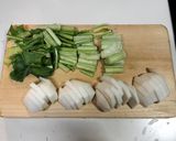 豚バラとかぶのにんにく醤油炒め作り方1写真
