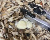 簡単たっぷりキノコのペペロンチーノ🍄‍🟫作り方7写真