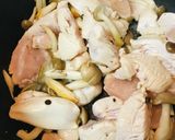 サラダ盛り●鶏肉とキノコのバジル炒め作り方1写真