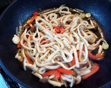 ネギとキノコとパプリカのバター焼きうどん作り方6写真