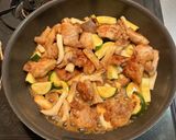 余り野菜と鶏肉で作る！味噌ポン酢炒め作り方7写真