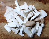 鶏むね肉と ピーマン トマトの味噌コンソメスープ作り方1写真