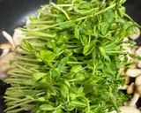 鶏胸肉と豆苗のクリーム煮作り方3写真