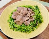 メインに♪豚こま肉と豆苗の旨だし炒め作り方4写真