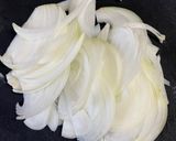 ニラと玉ねぎの豚バラ炒め作り方1写真