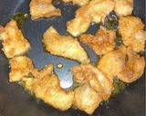 鶏皮のフライドチキン風カリカリ揚げ🐓作り方3写真