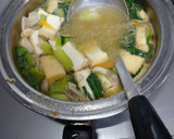 お揚げと小松菜と舞茸の練りごま味噌汁作り方5写真