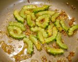 簡単！ゴーヤと魚介のえび油炒め作り方3写真