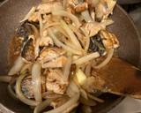 骨取りサバと玉ねぎのポン酢バター炒め作り方5写真