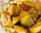 ザク切りりんごのはちみつ＆キャラメルかけ作り方1写真