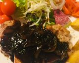 豚うで肉のステーキ●デミグラソース風作り方4写真