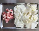 コールラビとベーコンのスープ作り方1写真