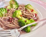ブロッコリー♡ペペロンチーノ風♡蕎麦〜作り方7写真