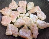 めちゃめちゃしっとり✨鶏むね肉の生姜にんにく焼き作り方3写真