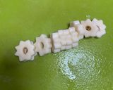 味噌汁　ねぎとキャベツとちくわぶ作り方2写真
