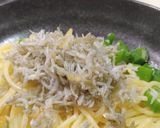 塩だけで決まる！しらすとオクラのオイルパスタ作り方7写真